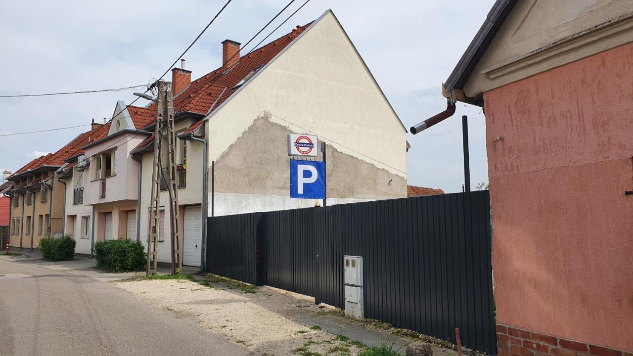 Central Motel Kecskemét Exterior foto